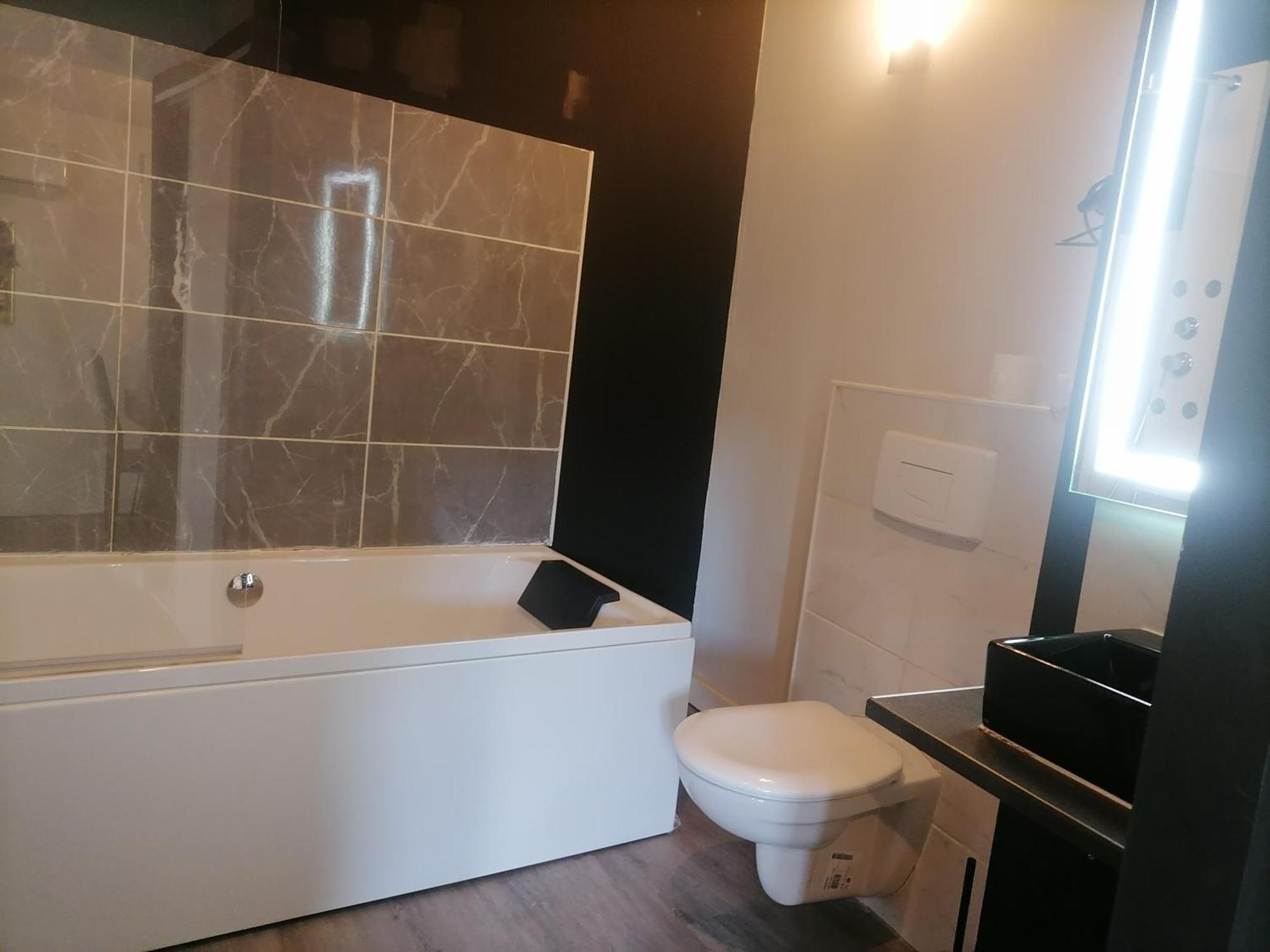 Studio Baignoire Centre Ville ナルボンヌ エクステリア 写真